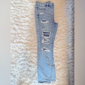 American Eagle skinny distressed Size 16/short